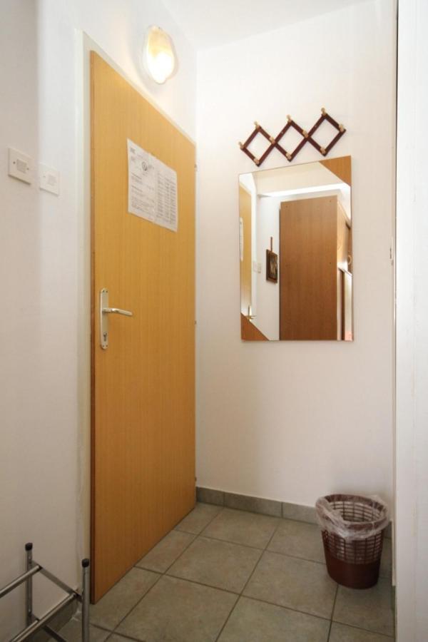 Double Room Mali Losinj 7953B Экстерьер фото